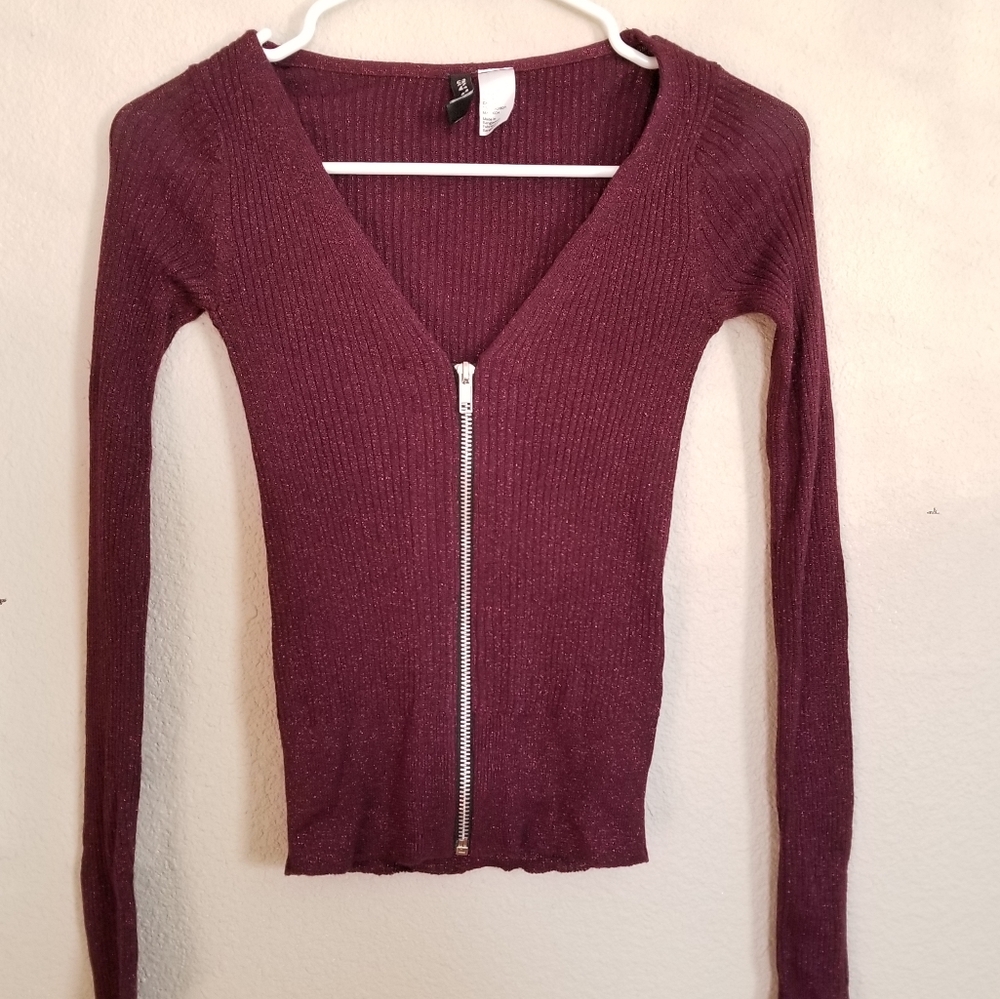 ⭐️❣️SALE 2/$18 OR 3/$27❣️⭐️ H&M Sweater